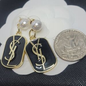 YSL Gold/Blk.Enamel Zipper Pull, Pearl Earings
